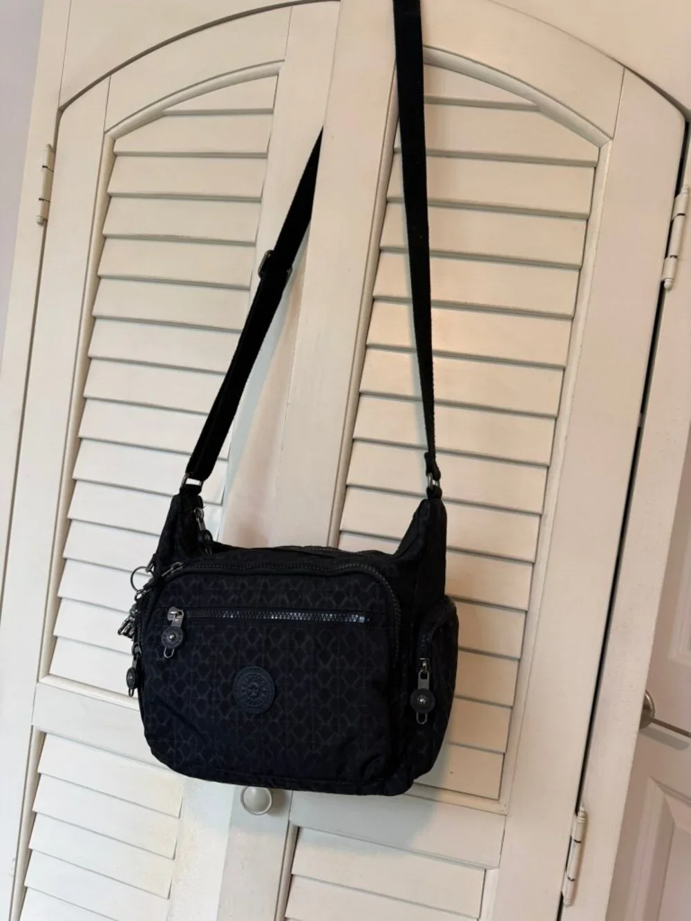 Kipling Gabbie Small Crossbody Bag Black Signature Embossed Monkey Keychain
